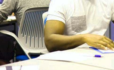 ʵ�õĴ�ѧ����ʵϰ����ģ�弯��9ƪ