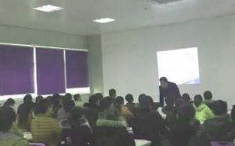 ��ʵ�á����۾����ݽ���Ƹ�ݽ���4ƪ