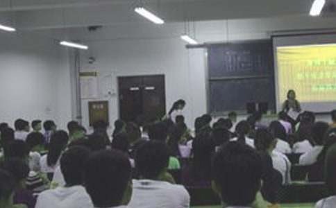 ��Ƹ����ҵ��չ�������ݽ���ͨ��