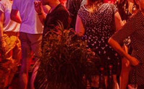 ���չ�˾����������´�