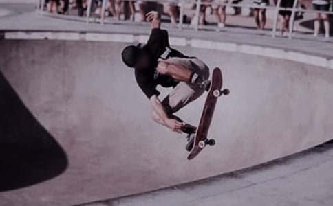 �滭���Ż�ܽ���12ƪ