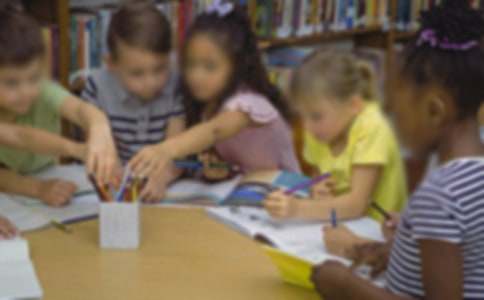 做知法守法的小学生国旗下讲话稿