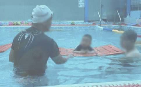 大班绘画教案金鱼的游泳表演