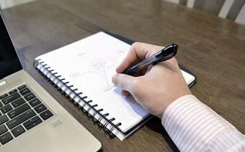 制作小制作的作文汇总八篇